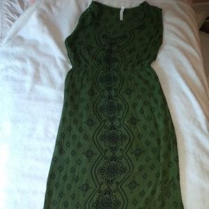 Green maxi dress! Size L